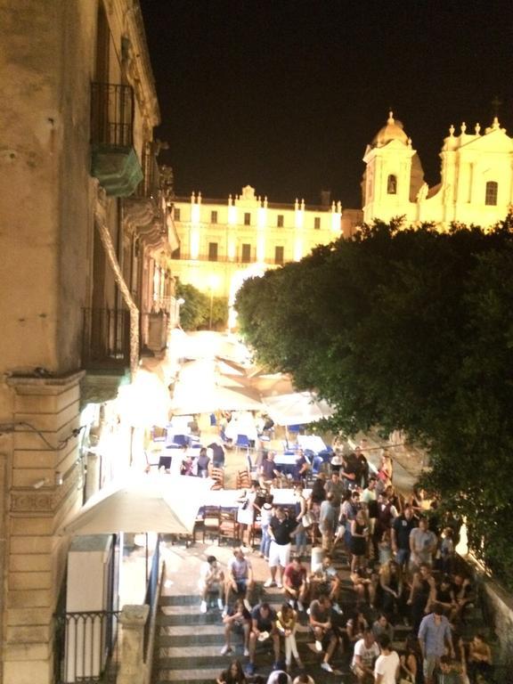 Apartamento Pepe Concetta E La Movida Noto Exterior foto